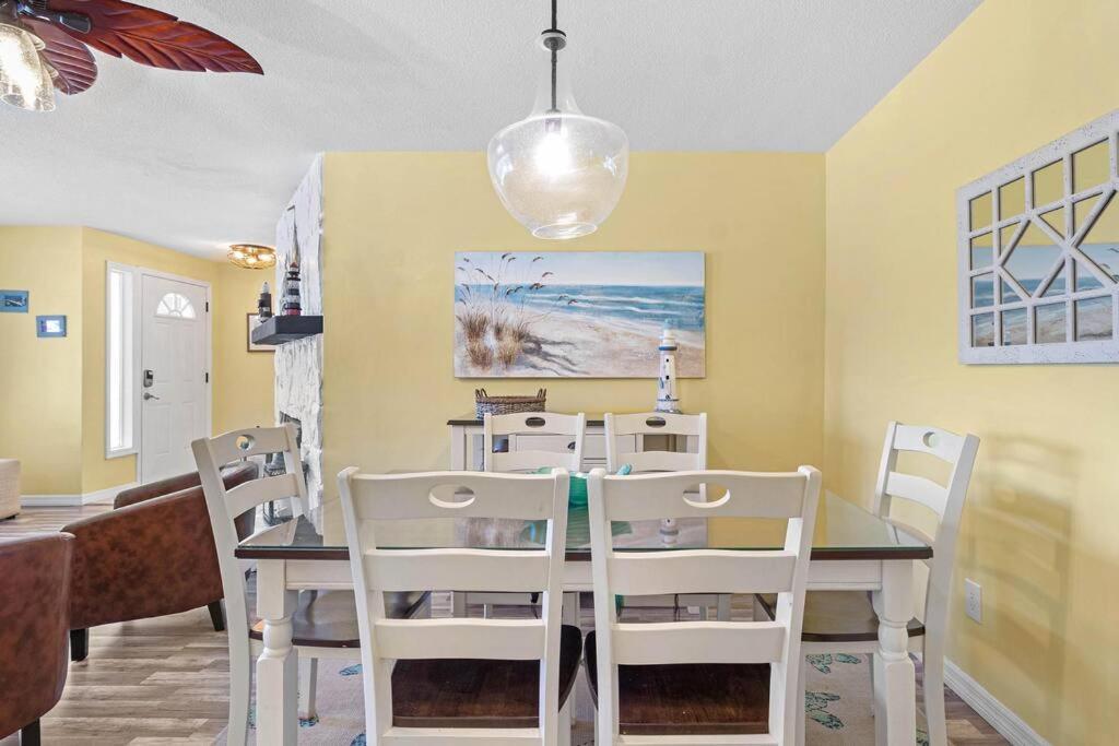 Perfect For Family Gatherings With A Heated Pool! - Clearwater'S Clear Choice Εξωτερικό φωτογραφία